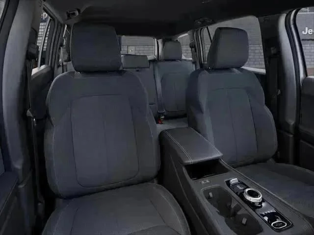 New 2026 Silver Zynith Clear-Coat Exterior Paint Jeep Laredo image 9