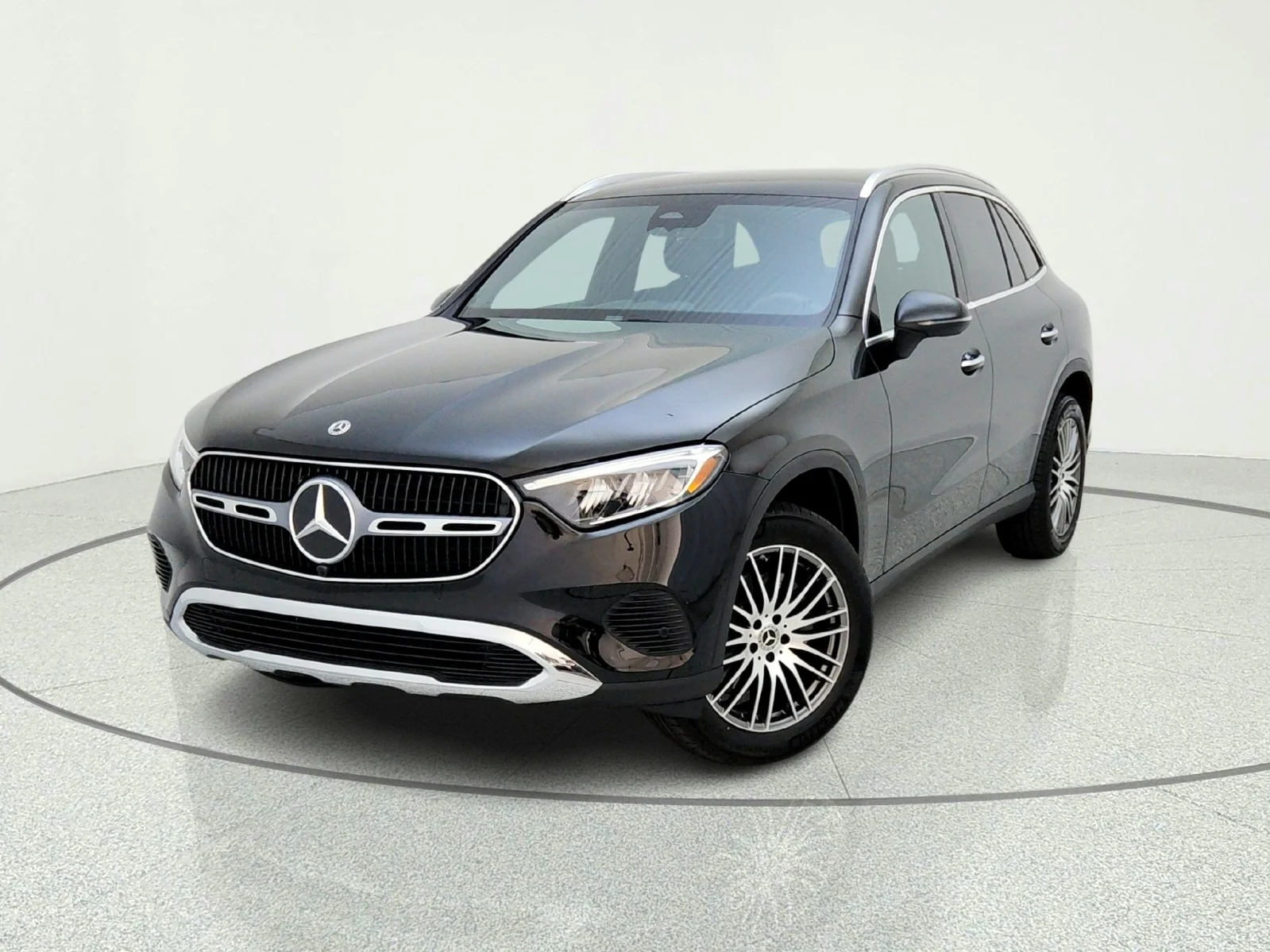 Certified Used 2025 Black Mercedes-Benz GLC 300 image 2