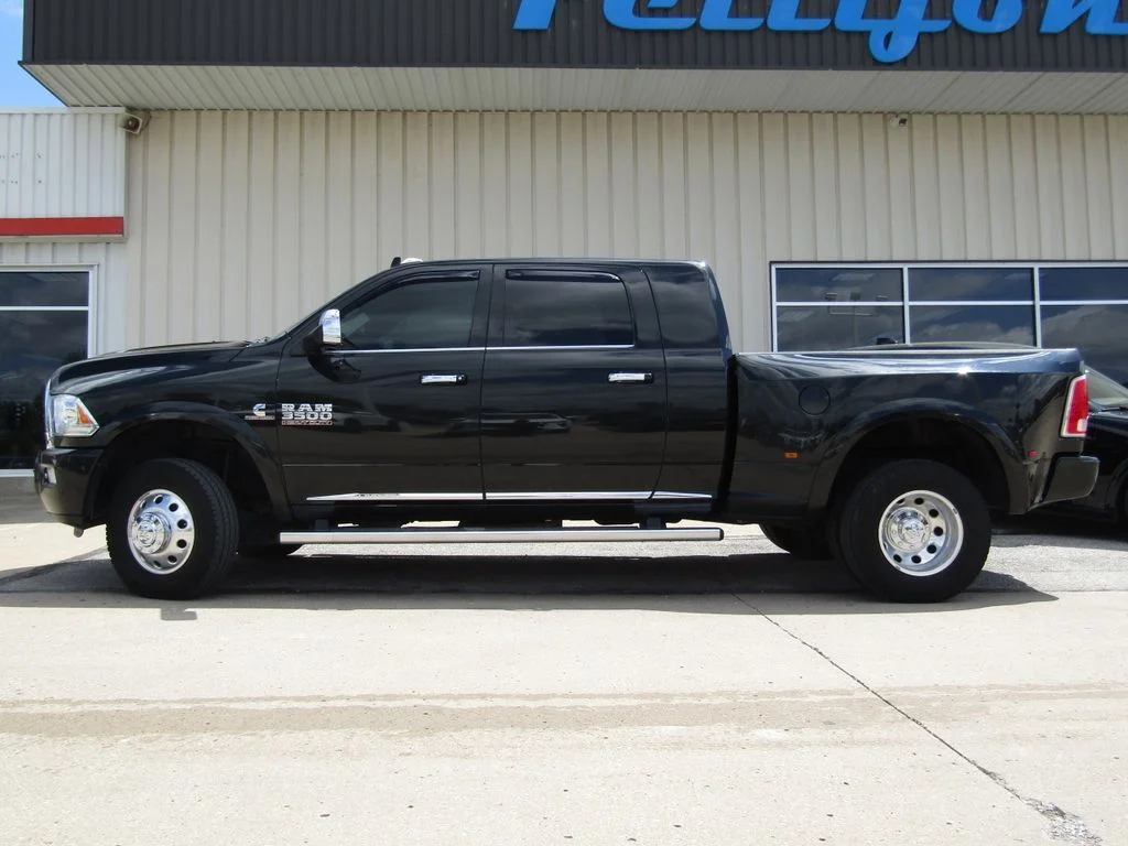 Used 2017 Black Ram Laramie Longhorn image 11