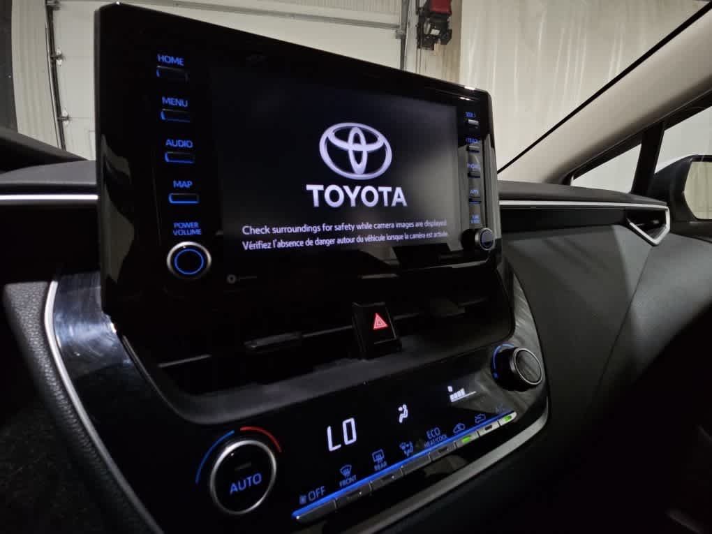 Used 2022 White Toyota LE image 7