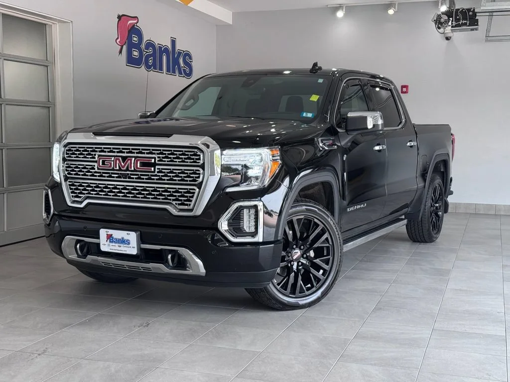 Certified Used 2022 Onyx Black GMC Denali image 2