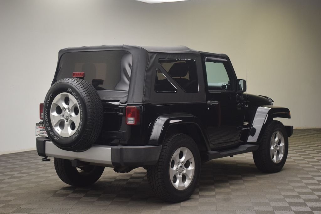 Used 2013 Black Jeep Sahara image 5