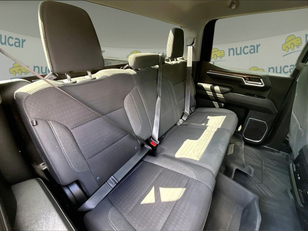 Used 2022 White Chevrolet RST image 16