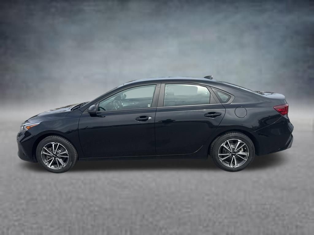 Used 2022 Kia FORTE LXS with VIN 3KPF24AD6NE483831 for sale in Oneida, NY