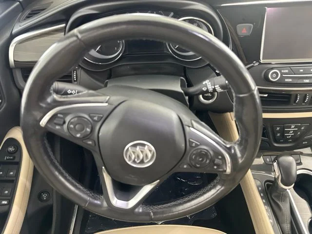 Used 2019 Red Buick Essence image 27