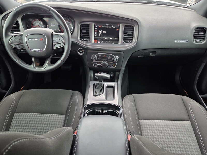 Certified Used 2023 White DODGE SXT RWD image 15
