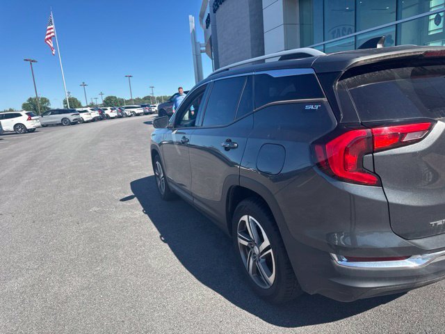 Used 2018 Gray GMC SLT image 4