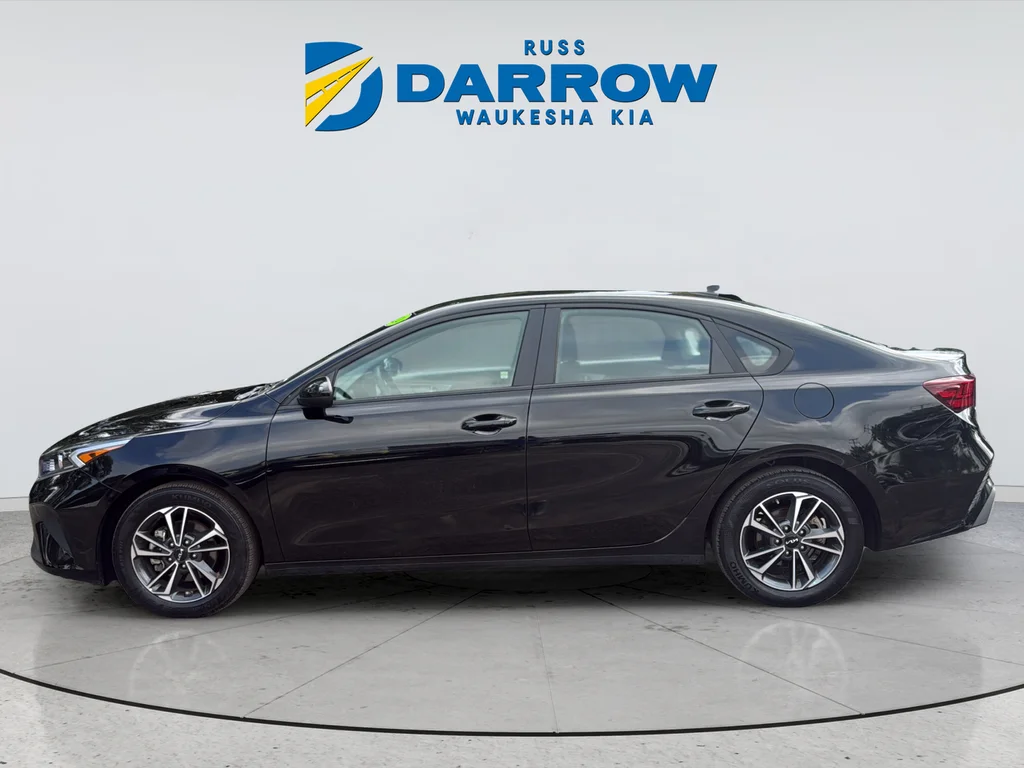 Used 2024 Black Kia LXS image 2