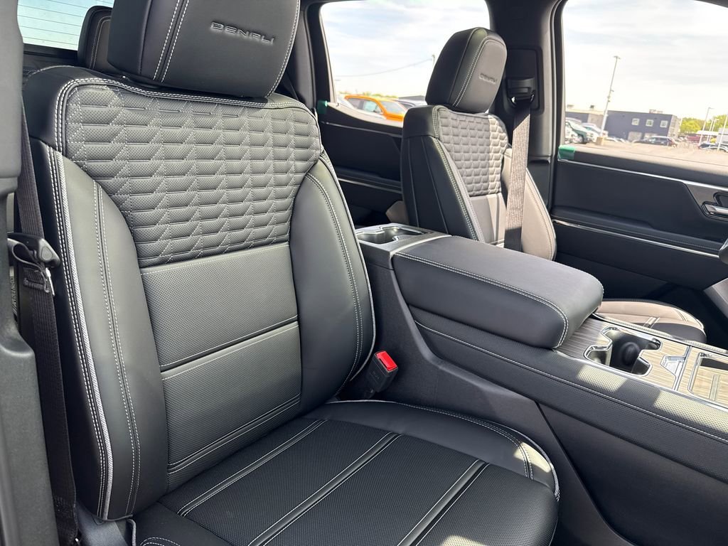 2025 GMC Sierra EV Denali - Photo 42