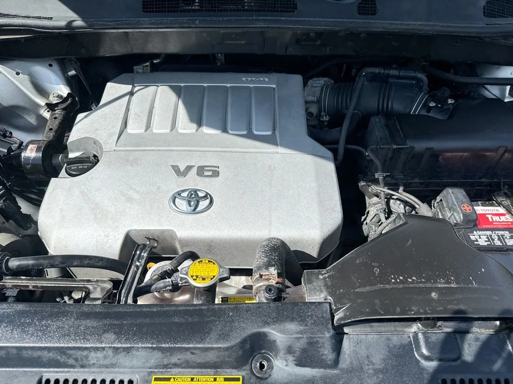 Used 2012 Silver Toyota Limited image 32