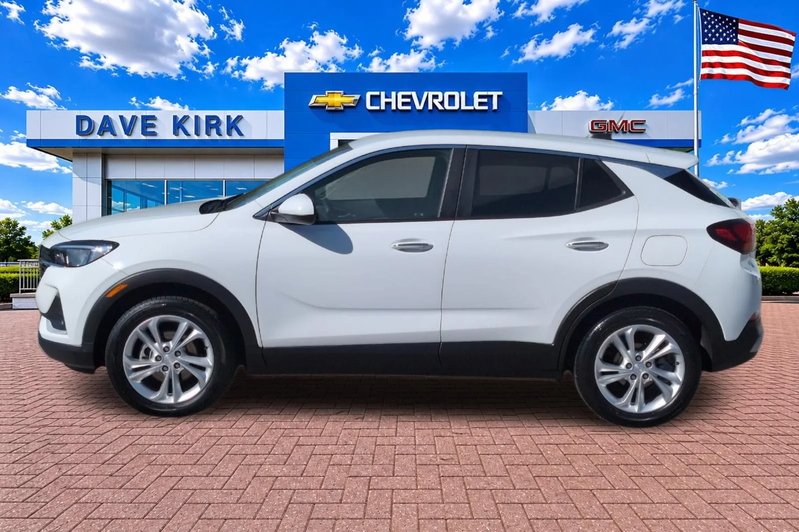Used 2023 SUMMIT WHITE Buick Preferred image 6