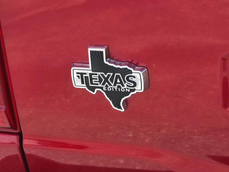 Used 2022 Red Metallic FORD XLT 4WD SUPERCREW 5.5