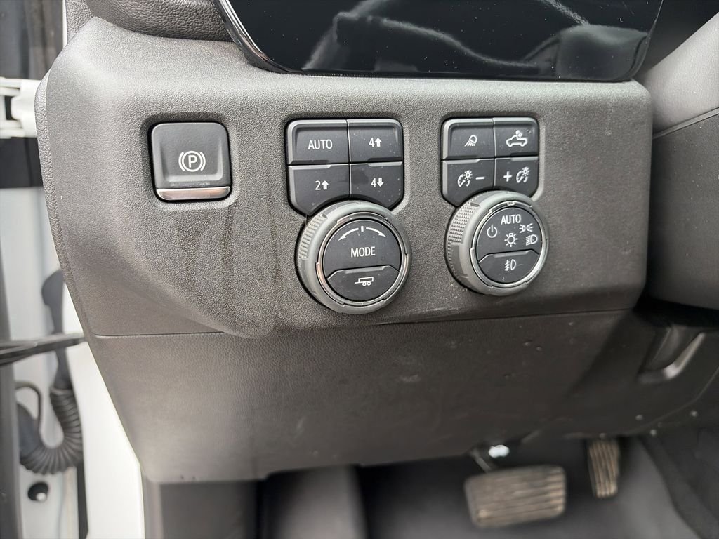 Used 2024 White Chevrolet RST image 22