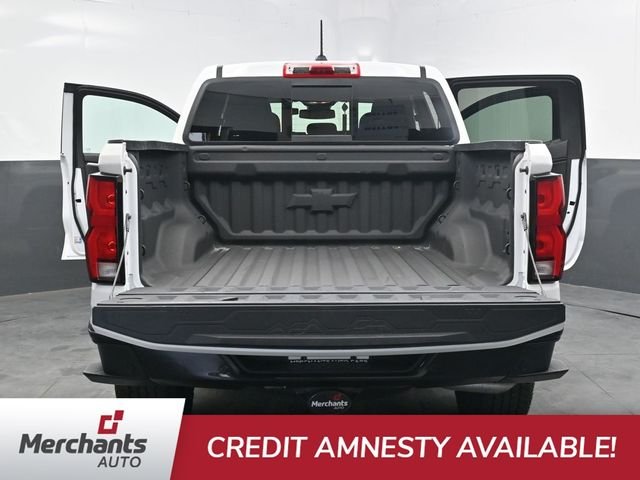 Used 2025 White Chevrolet Z71 image 46