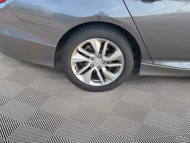Used 2018 Gray Honda LX image 10