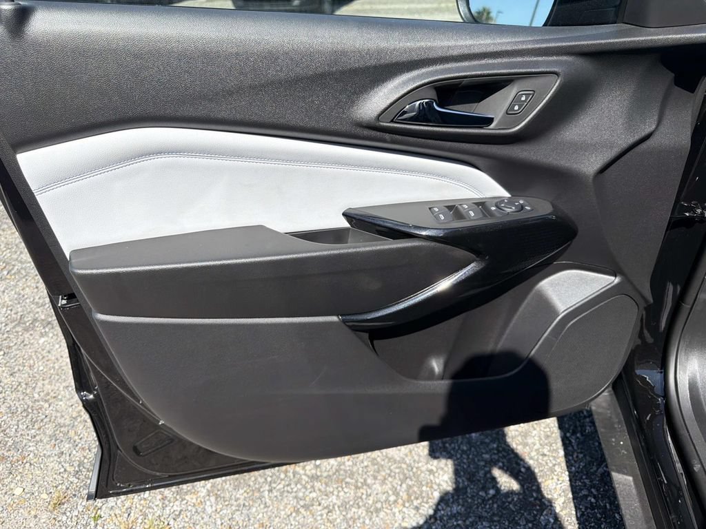 New 2026 Mosaic Black Metallic Chevrolet LT image 19