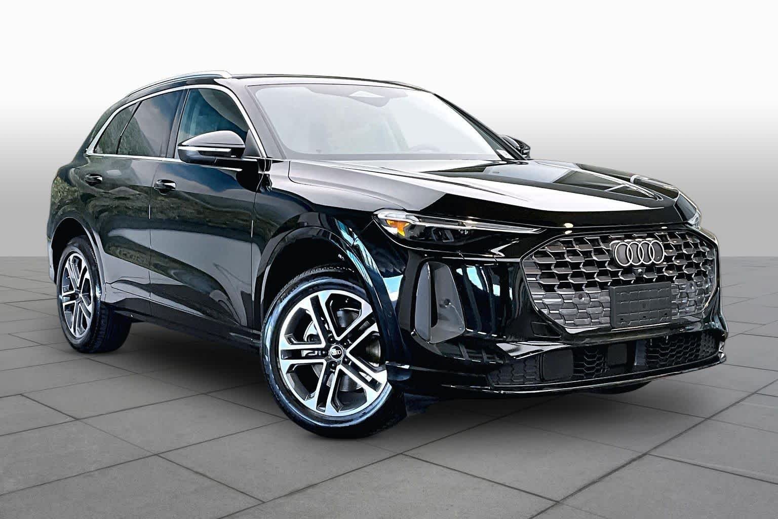 Used 2025 Mythos Black Metallic Audi Premium Plus image 3