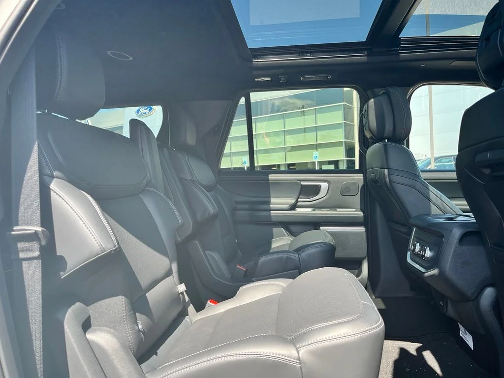 New 2026 White Ford Platinum image 10
