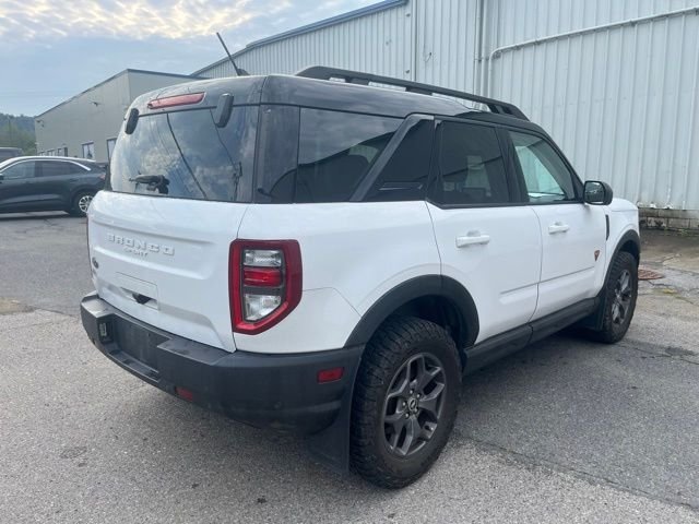 Used 2022 White Ford Badlands image 6