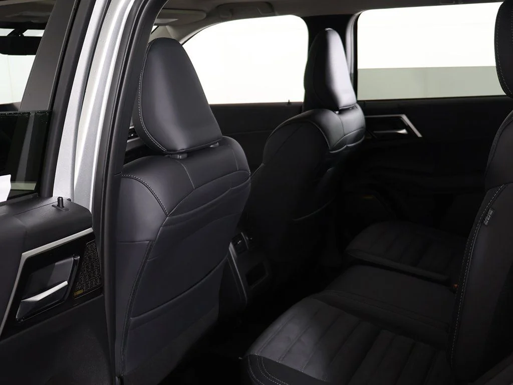 2026 Mitsubishi Outlander SE - Photo 32