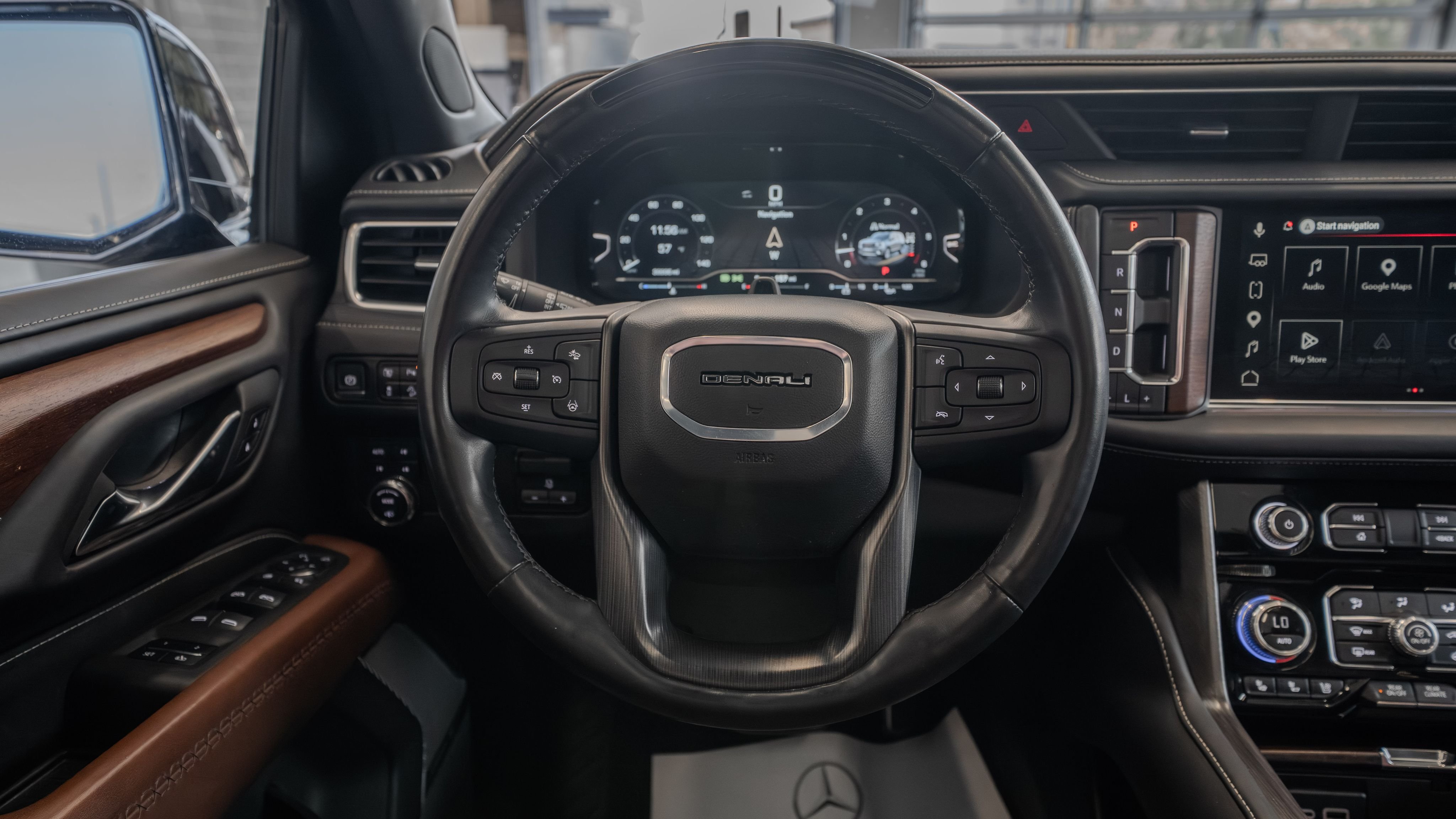 Used 2024 Onyx Black GMC Denali Ultimate image 9