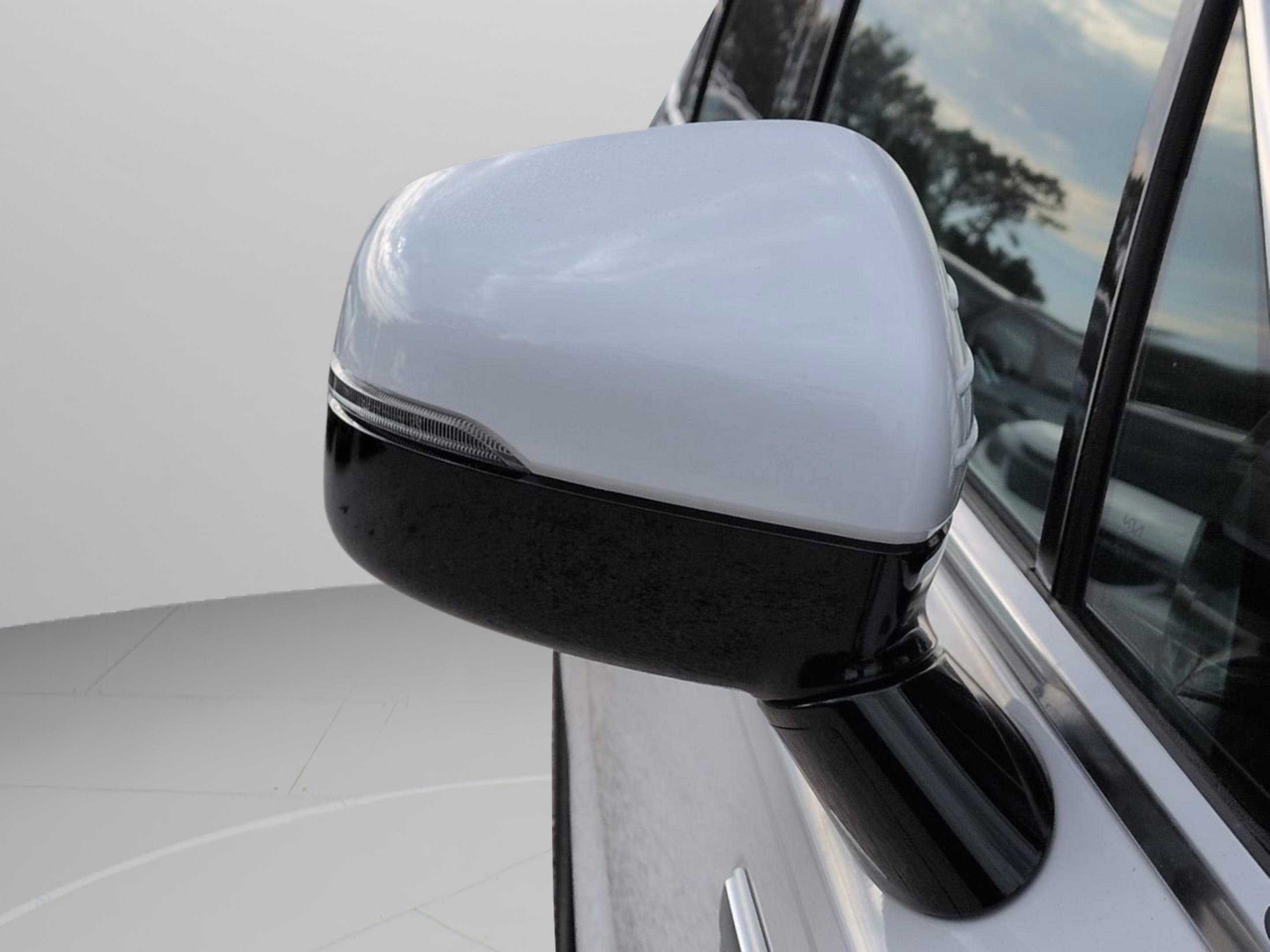 New 2026 Glacial White Pearl Kia LX image 30