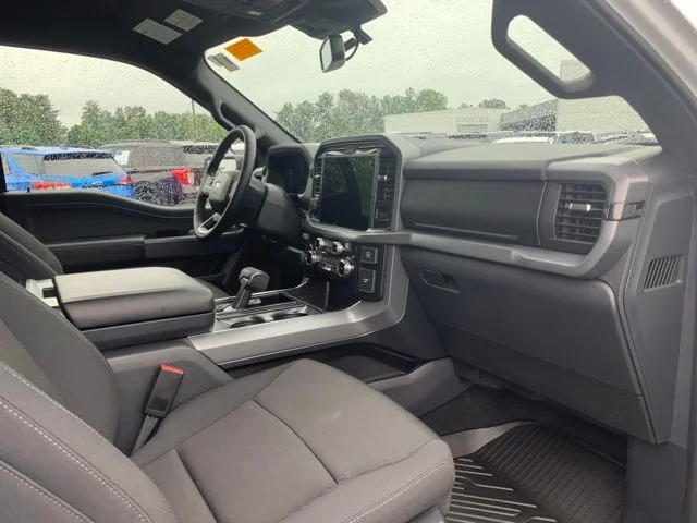Certified Used 2025 White Ford XLT image 16