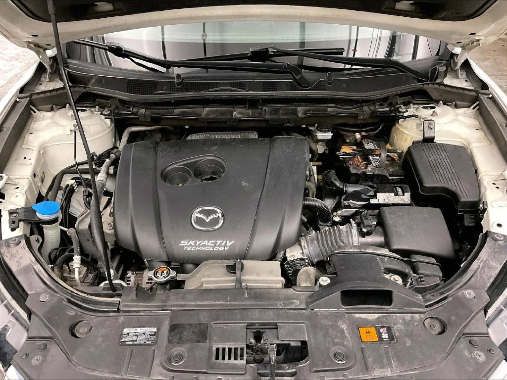 Used 2014 White Mazda Grand Touring image 15