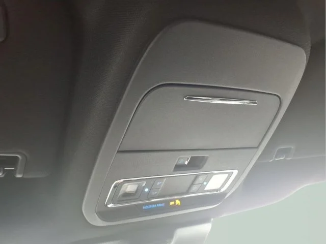 New 2026 Oxford White Ford XLT image 25