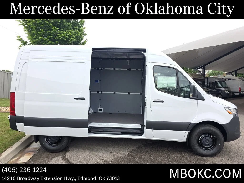 New 2026 Arctic White Mercedes-Benz Cargo 144 WB image 20
