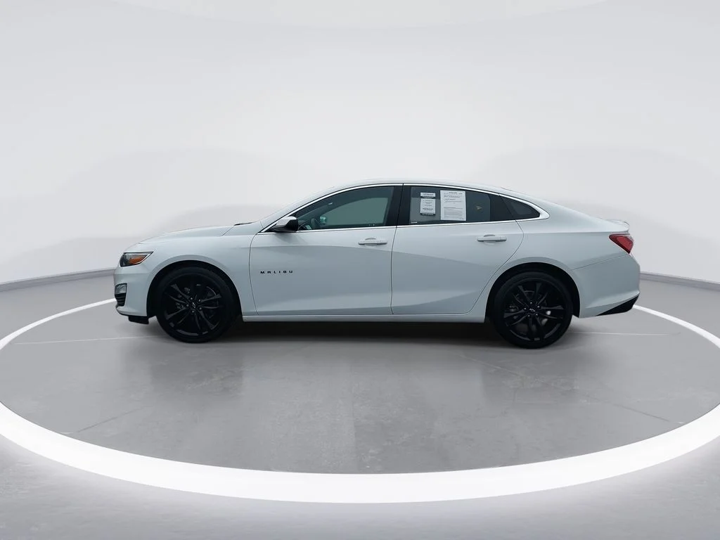 Used 2024 White Chevrolet LT image 5