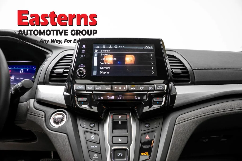 Used 2023 Silver Honda EX-L image 12