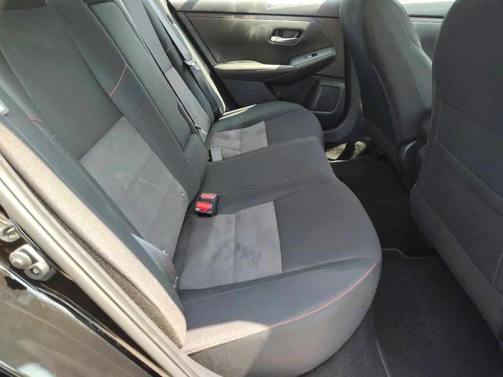 Used 2025 Super Black Nissan SR image 11