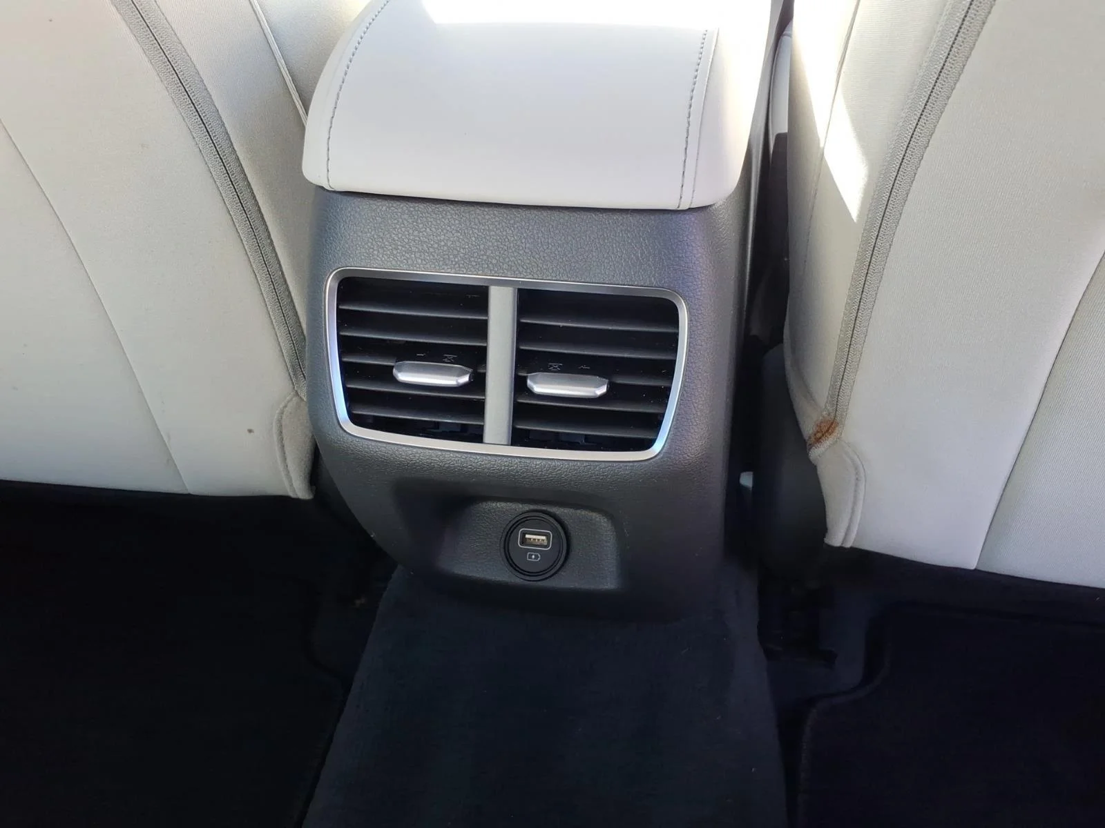 Used 2022 Portofino Gray HYUNDAI  image 27
