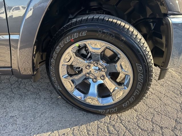 New 2026 Granite Crystal Metallic Clear-Coat Exterior Paint RAM Big Horn/Lone Star image 14