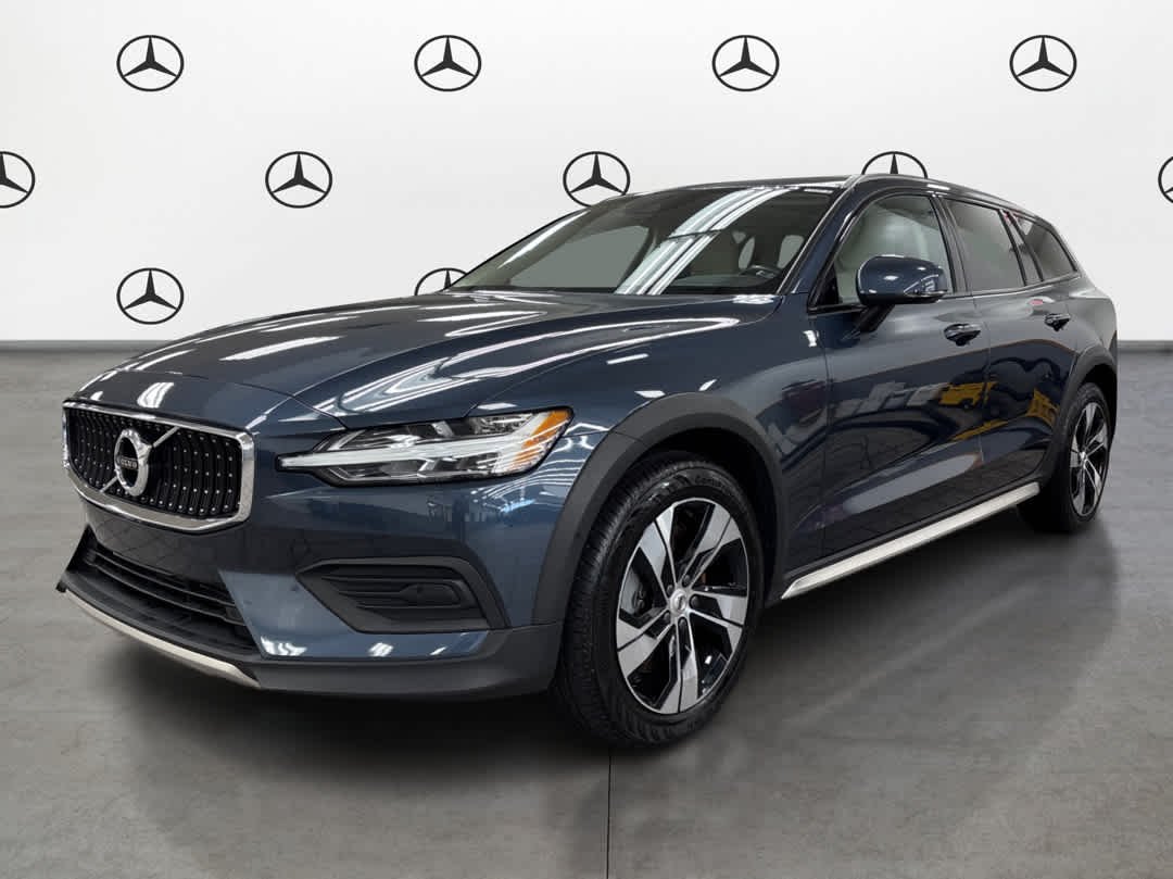 2020 Volvo V60 Cross Country T5 AWD Cross Country's photo