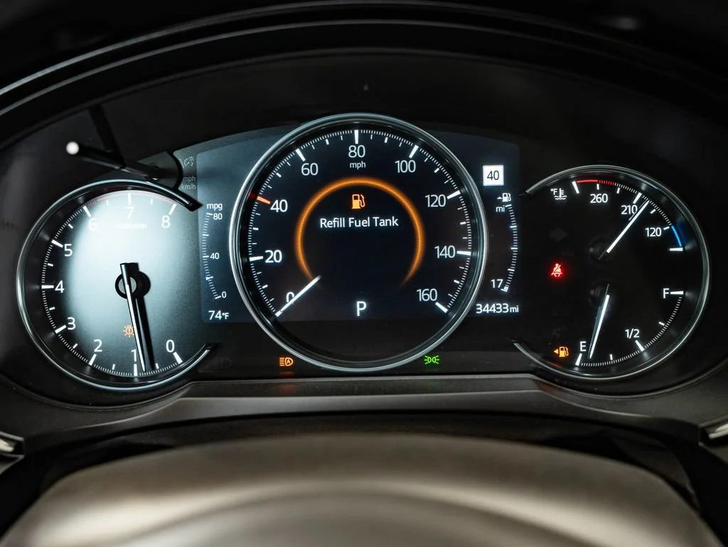Used 2020 Machine Gray Metallic Mazda Signature image 33