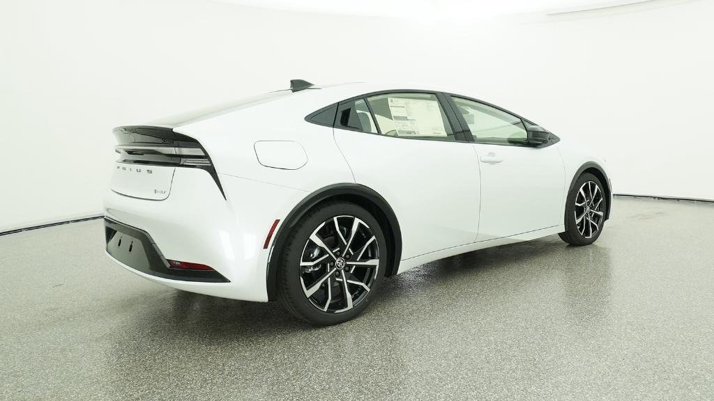 New 2026 Wind Chill Pearl Toyota XSE image 10