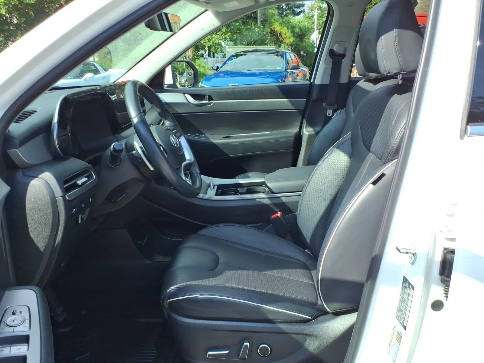 Used 2023 Hyper White Hyundai XRT image 11