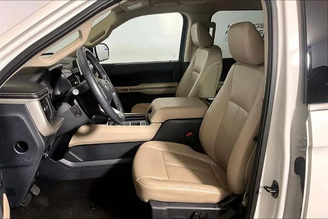 Used 2023 White Metallic Ford XLT image 47