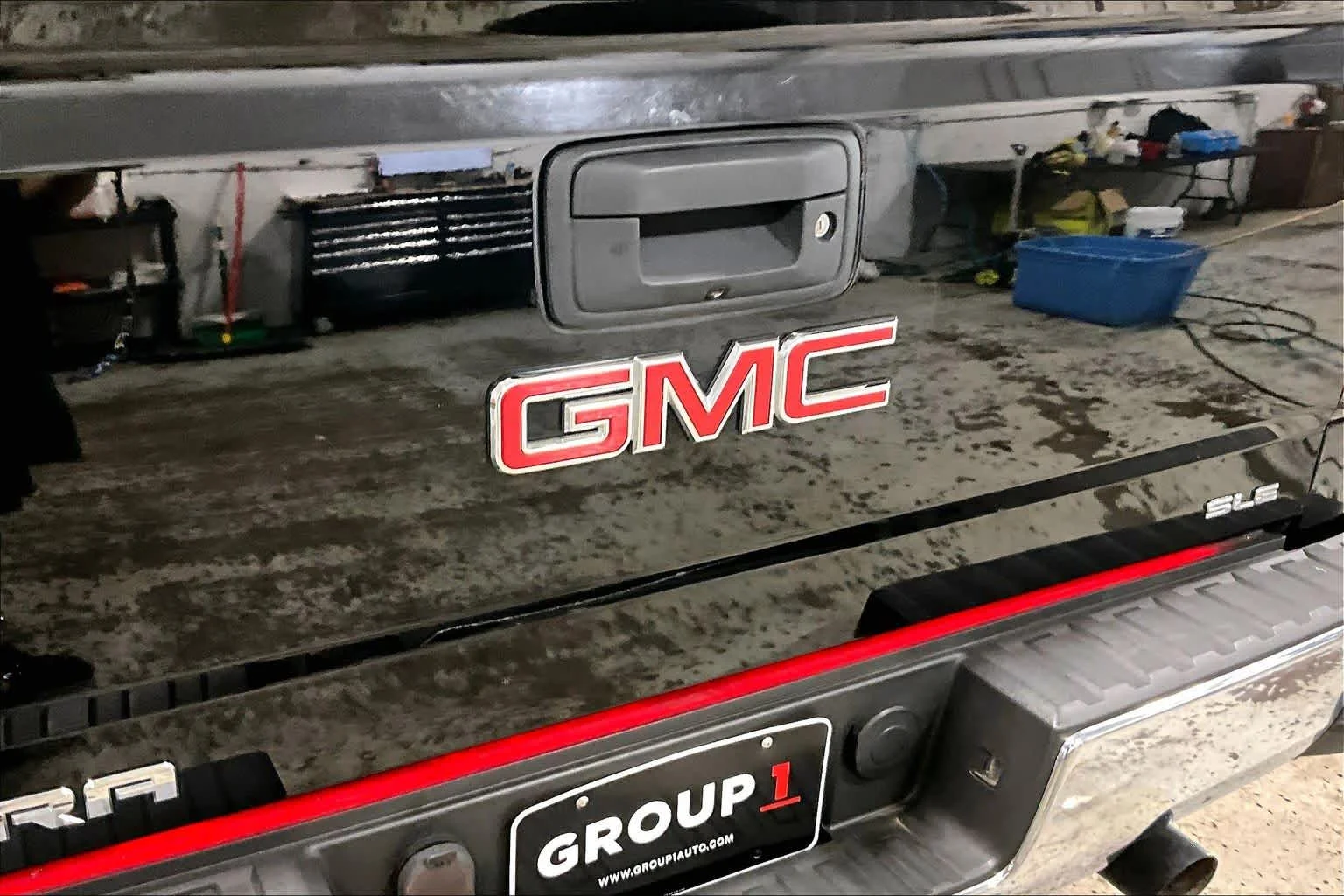 Used 2015 Onyx Black GMC SLE image 31