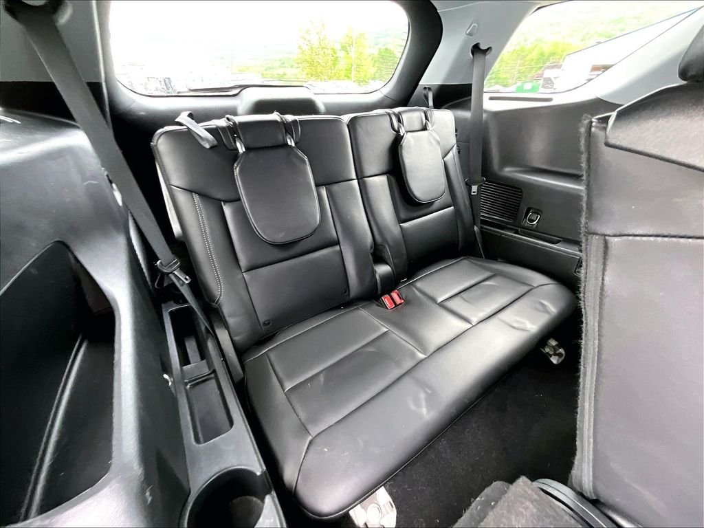 Used 2023 White Ford XLT image 17