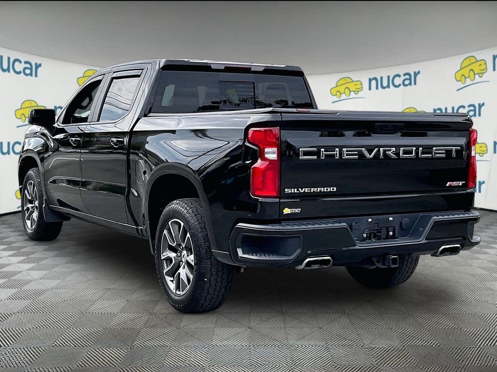 Used 2022 Black Chevrolet RST image 4