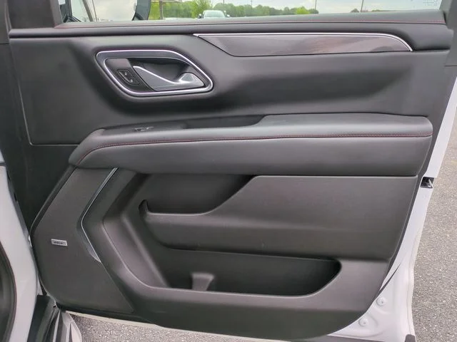 Used 2024 White Chevrolet RST image 34