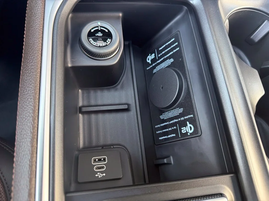New 2027 Agate Black Metallic Ford MAX King Ranch® image 23
