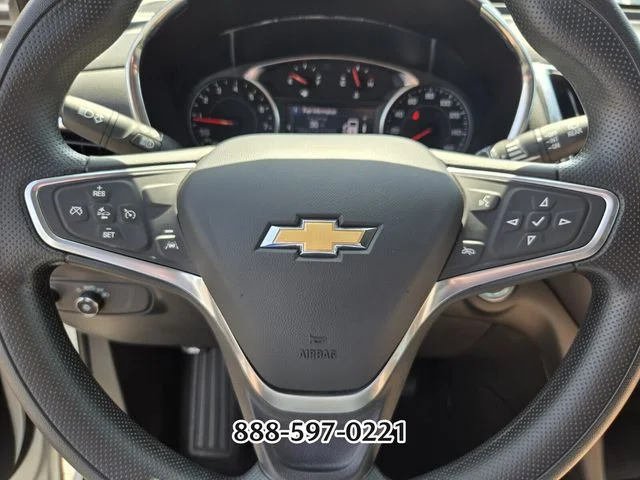 Used 2023 Summit White CHEVROLET LT image 26