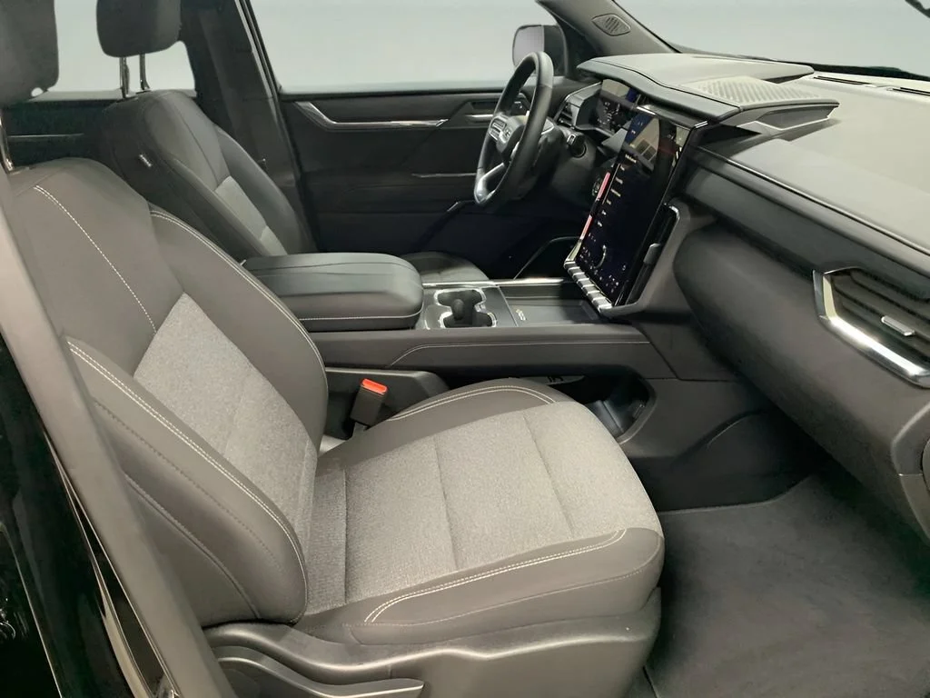 2025 GMC Acadia Elevation - Photo 14