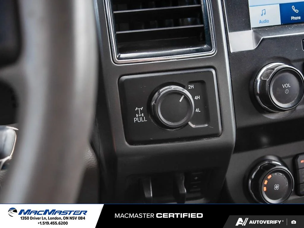 Used 2020  Ford  image 23