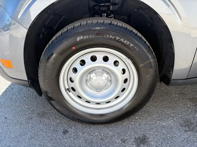 New 2026 Gray Ford XL image 14