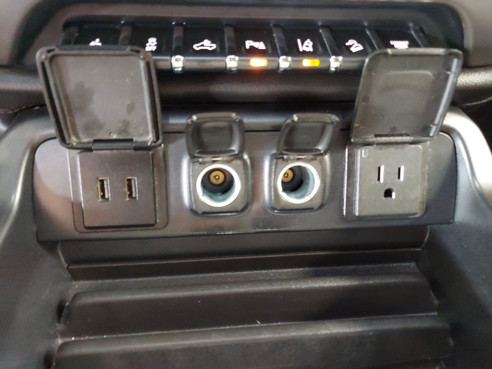 Used 2018 Dark Slate Metallic GMC Denali image 21